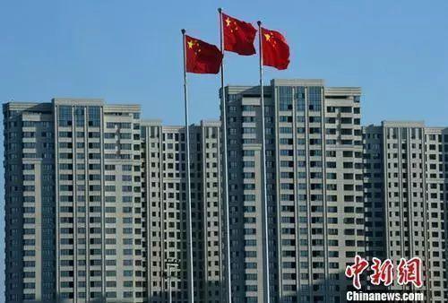 資料圖：一處剛建設完工的房地產(chǎn)樓盤。 <a target='_blank'  data-cke-saved- >中新社</a>記者 張斌 攝

