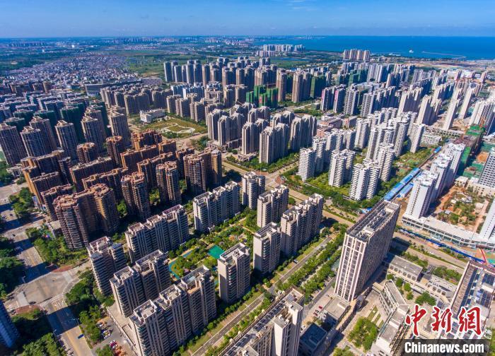 資料圖：航拍某房地產(chǎn)項(xiàng)目。 駱云飛 攝